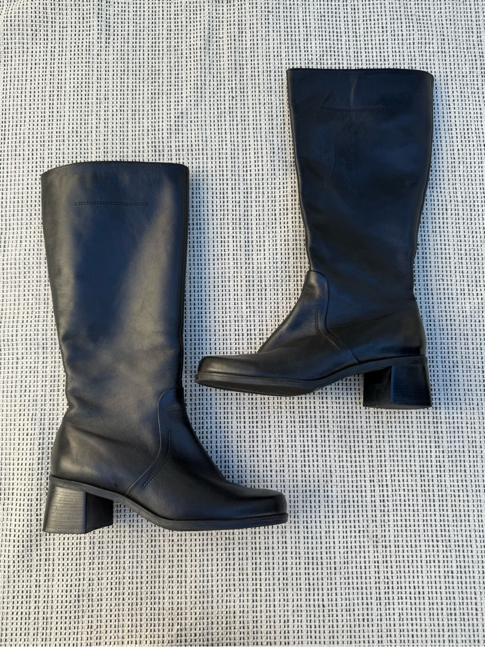 Naturalizer Black Leather Knee-High Block Heel Boots
